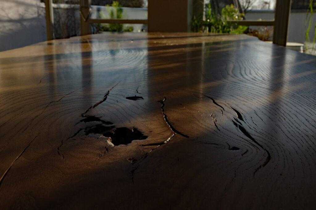 Holzarten für Massivholz Möbel Monolith Tisch Stammstark