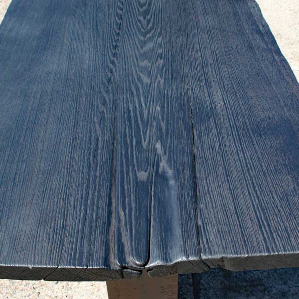 Schwarz geköhlte Tischplatte Yakisugi by Stammstark